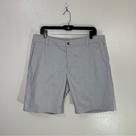Lululemon Size 34 Commission Shorts Relaxed Qwick Oxford 9" Gray - Picture 1 of 5